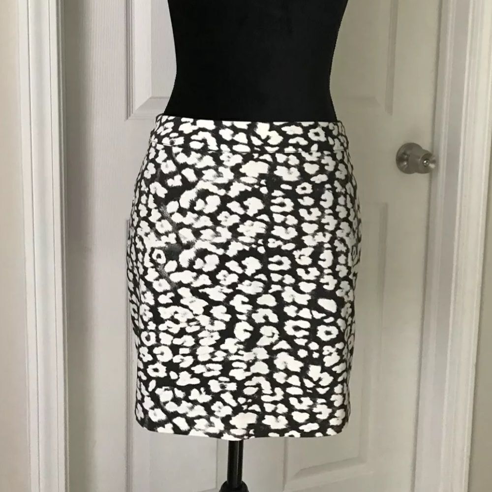 H&M Skirt Animal Print Pencil Black White 6